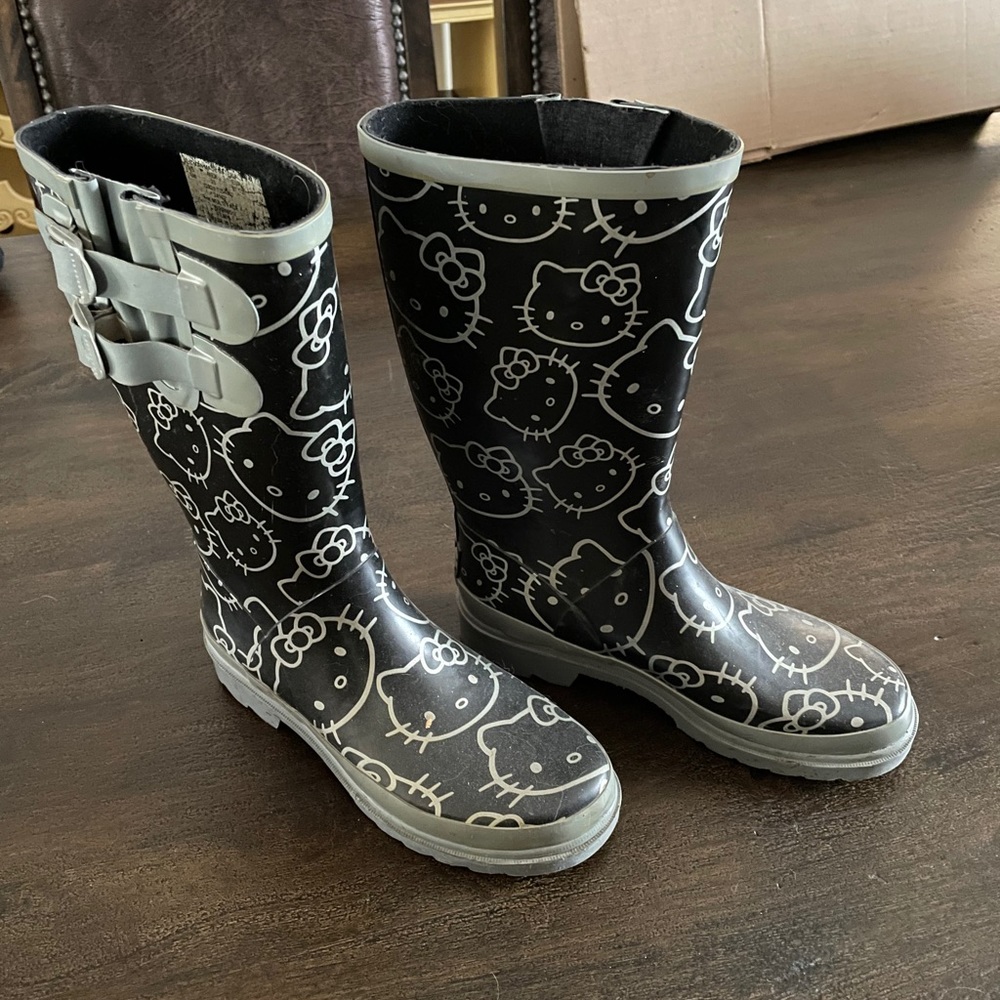 Hello Kitty Rain Boots